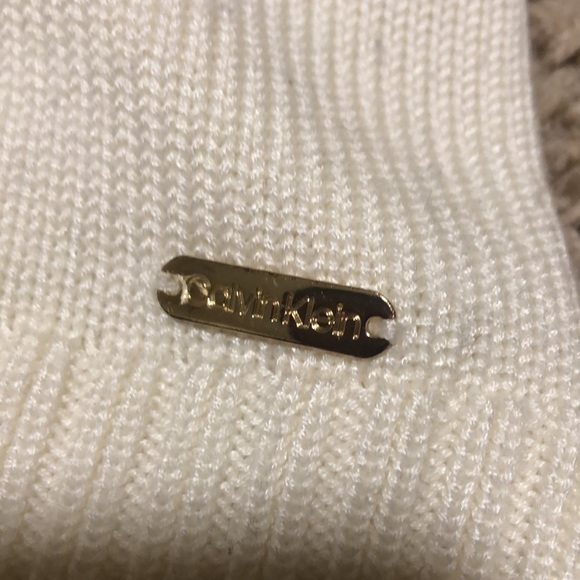 Calvin Klein creamy beige kind of waffle knit cowl neck sweater, size L - Picture 5 of 12